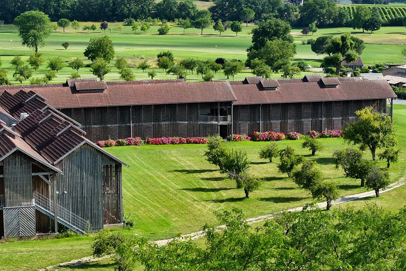 Château des Vigiers 4* - Le Relais met uitzicht golfbaan