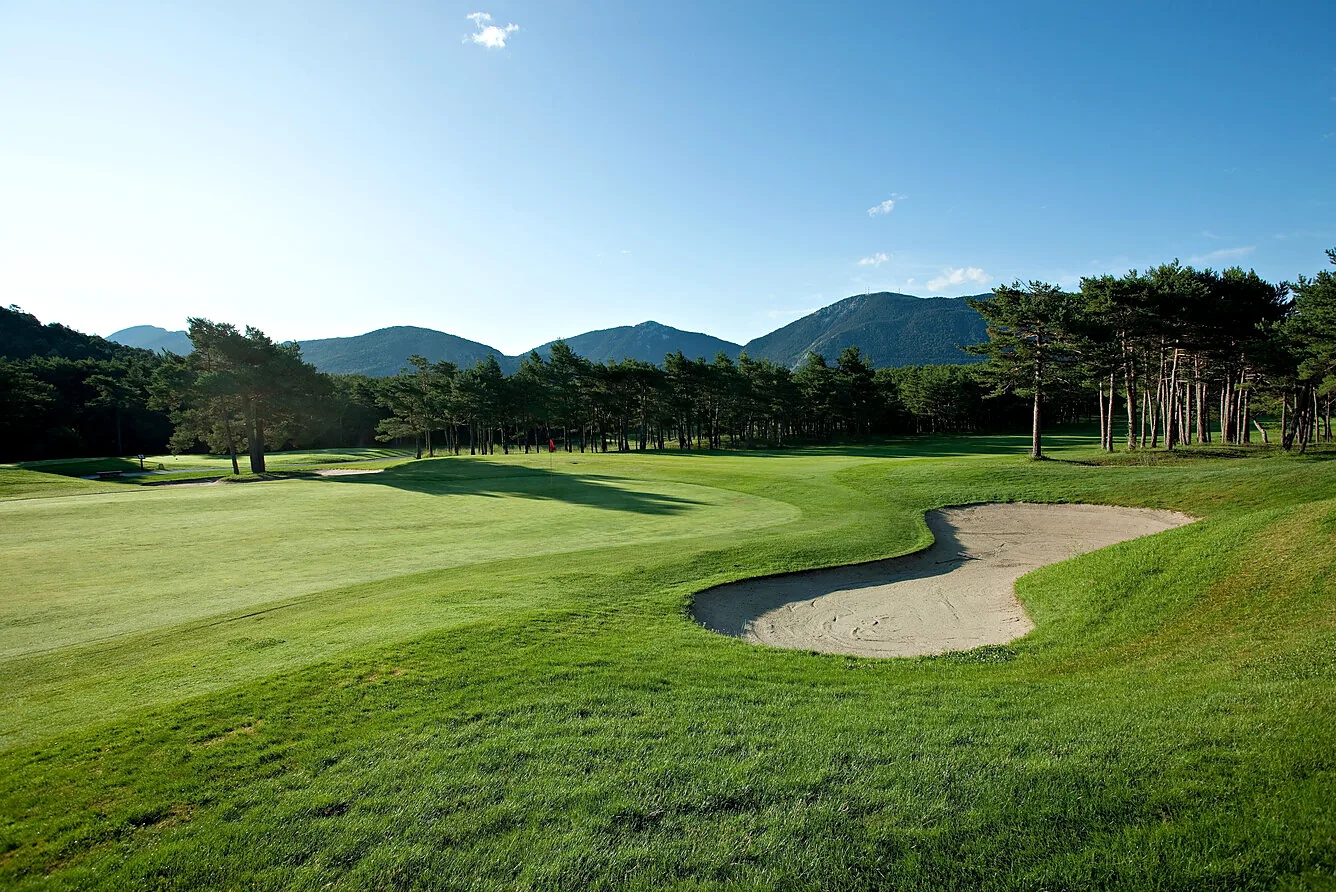 Château de Taulane 4* — GOLF DE TAULANE