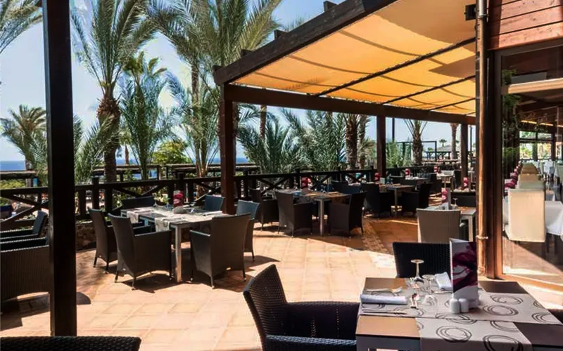 Occidental Jandía Royal Level 4* - terras van het restaurant