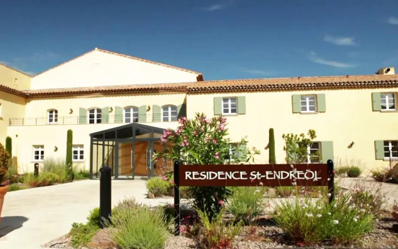 Domaine de Saint Endréol 4* — ONTDEK DE VAR EN DE CÔTE D'AZUR