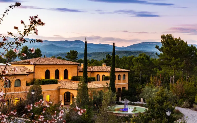 Terre Blanche Hotel Spa Golf Resort 5* — golfresort in Frankrijk